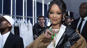 RIHANNA’NIN HAYALİNDEKİ GELİNLİK