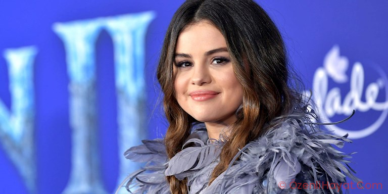 SELENA GOMEZ İLE DOKSANLARA SEYAHAT
