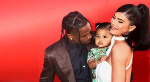 STORMI’NİN BİR KYLIE COSMETICS KOLEKSİYONU VAR