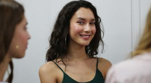 YÜZ TEMİZLEME AYGITLARININ HANGİSİNİ SEÇELİM, NASIL KULLANALIM?