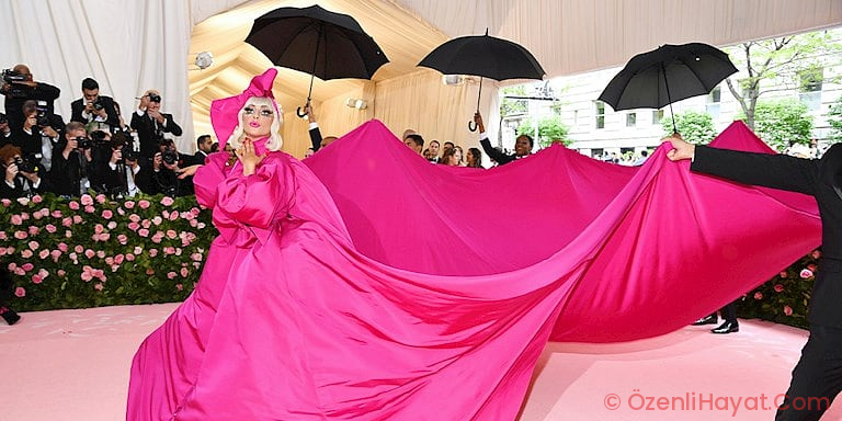 2021 MET GALA HAKKINDA BİLMENİZ GEREKENLER