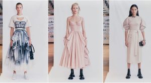 ALEXANDER McQUEEN’DEN DÖNEME ROMANTİK DOKUNUŞ