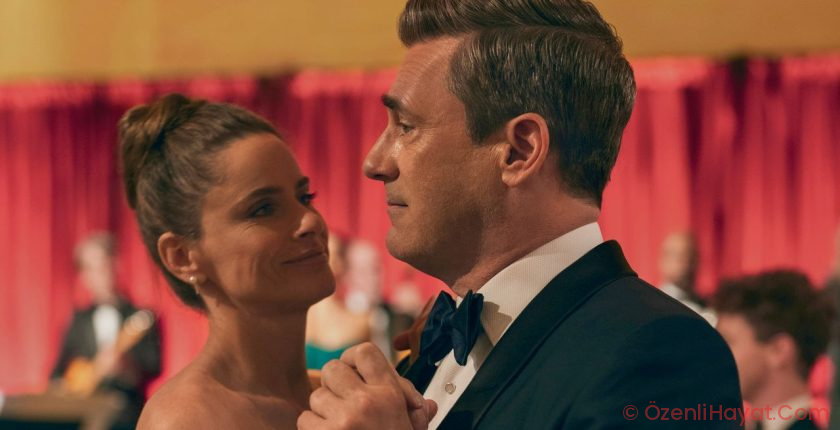 Amanda Peet: ‘At 54, I Love That My Boss Writes Me Sex Scenes—and Menopause Scenes’ Amanda Peet: ‘At 54, I Love That My Boss Writes Me Sex Scenes—and Menopause Scenes’