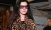 Anne Hathaway Found a Fresh Way to Style White Pants for Spring 2026 Anne Hathaway Found a Fresh Way to Style White Pants for Spring 2026