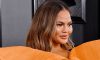 CHRISSY TEIGEN’IN YENİ HOBİSİ TWITTER ÜZERİNDEN ELEŞTİRİLDİ