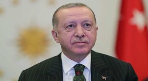Cumhurbaşkanı Erdoğan’dan bayram sorusuna esprili cevap: “Eşim bakalım ne der?” Cumhurbaşkanı Erdoğan’dan bayram sorusuna esprili cevap: “Eşim bakalım ne der?”