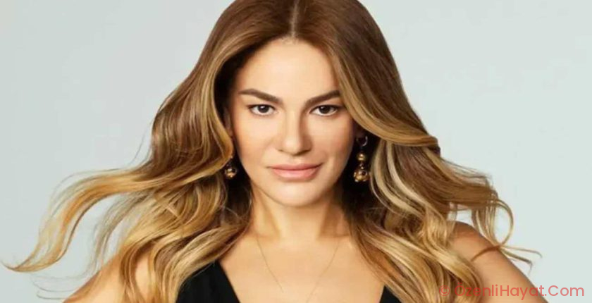 Derya Bedavacı minik hayranıyla düet yaptı!