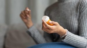 Dikkat çeken ihtar: Kanser hastalarında ezbere alınan vitaminlere dikkat