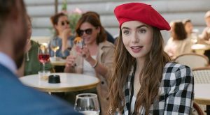 ‘EMILY IN PARIS’ İKİNCİ DÖNEMİ HAKKINDA BİLDİĞİMİZ HER ŞEY