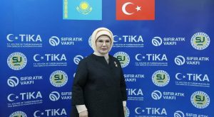 Emine Erdoğan Kazakistan’da Sıfır Atık Eğitim Laboratuvarı’nın açılışını gerçekleştirdi