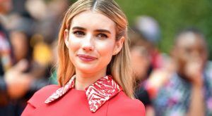 EMMA ROBERTS HAMİLELİK FOTOĞRAFLARINI PAYLAŞTI