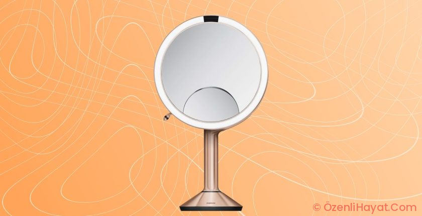 Even the Tiniest Pores Are No Match for the Simplehuman Sensor Mirror Even the Tiniest Pores Are No Match for the Simplehuman Sensor Mirror