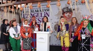 Ezogelin figürü sanatla harmanlandı: 6. Memleketler arası Ezogelin Yöresel Bebek Çalıştayı başladı