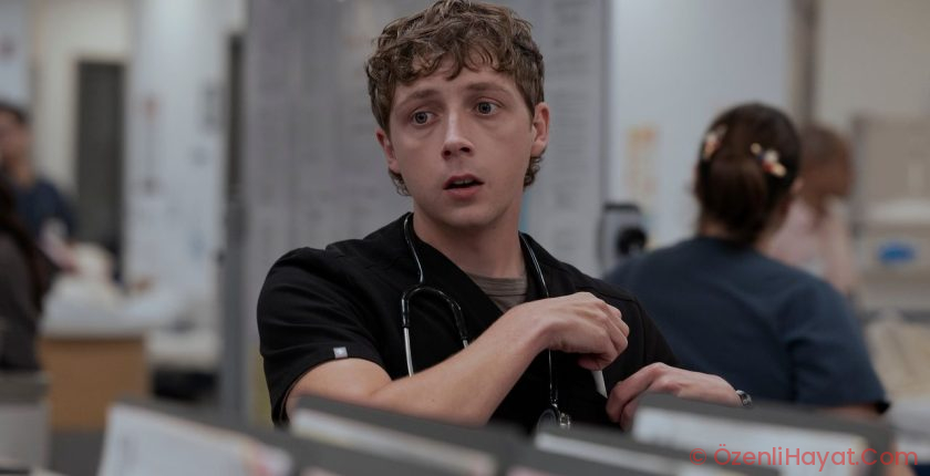 Gerran Howell Really Is The Pitt’s Golden Uzunluk Gerran Howell Really Is The Pitt’s Golden Uzunluk