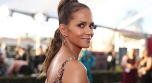 HALLE BERRY 18 SENE SONRA BOND KIZI TARZINI TEKRAR YARATTI