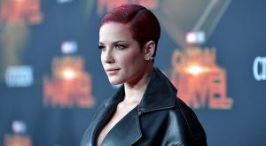 HALSEY BİRİNCİ BEBEĞİNE GEBE