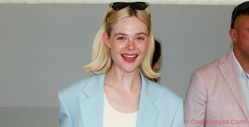 Here’s What to Wear to the Airport for a Comfy (and Chic!) Flight