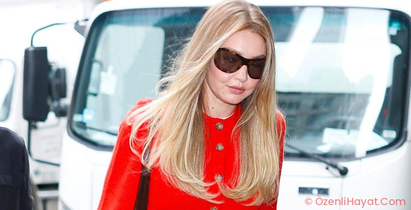 How to Wear Loafers With Jeans to Look Effortlessly Chic This Summer