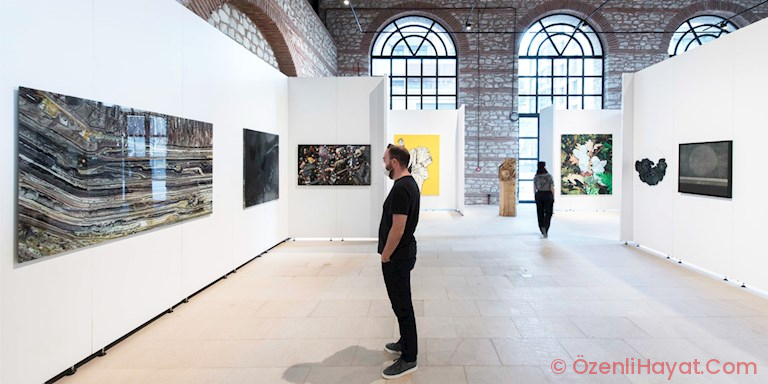 İSTANBUL’UN YENİ SANAT YERİ FİŞEKHANE’DE BİRİNCİ STANT: KOZAYI ÖRMEK