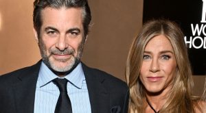 Jennifer Aniston and Jim Curtis: A Complete Relationship Timeline