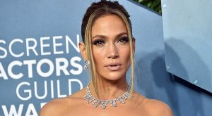 JENNIFER LOPEZ BOTOKS SÖYLENTİLERİNE YANIT VERDİ