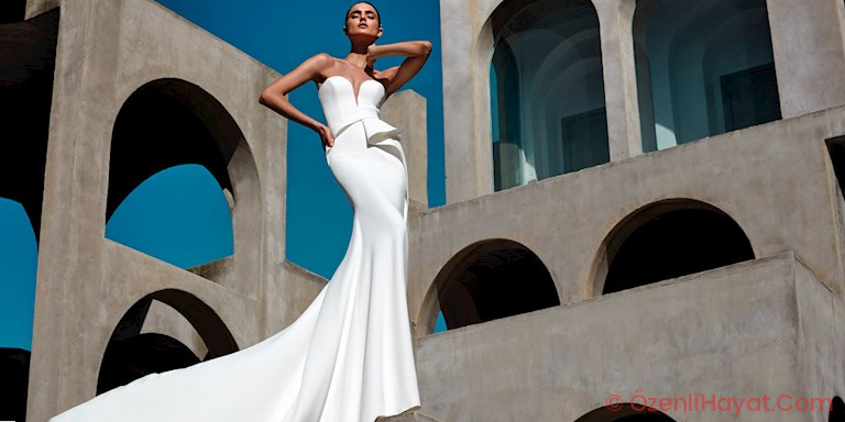 KIRMIZI HALI İLHAMI: PRONOVIAS 2021 KOLEKSİYONU KIRMIZI HALI İLHAMI: PRONOVIAS 2021 KOLEKSİYONU