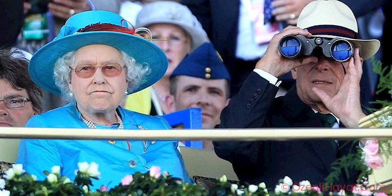 KRALİÇE II. ELIZABETH BU YIL BUCKINGHAM SARAYI’NDA OLMAYACAK KRALİÇE II. ELIZABETH BU YIL BUCKINGHAM SARAYI’NDA OLMAYACAK