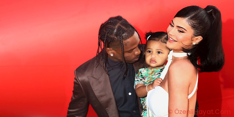 KYLIE JENNER, STORMI’NİN DAHA EVVEL GÖRÜLMEMİŞ BİR FOTOĞRAFINI PAYLAŞTI