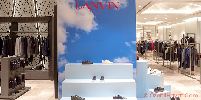 LANVIN SNEAKERS POP UP’I İLE BEYMEN KUVVETLİ CENTER’DA YERİNİ ALDI LANVIN SNEAKERS POP UP’I İLE BEYMEN KUVVETLİ CENTER’DA YERİNİ ALDI