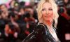MADONNA DİREKTÖRLÜK KOLTUĞUNA OTURUYOR MADONNA DİREKTÖRLÜK KOLTUĞUNA OTURUYOR
