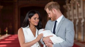MEGHAN MARKLE, HAMİLELİK DUYURUSU İLE PRENSES DIANA’YI ANDI