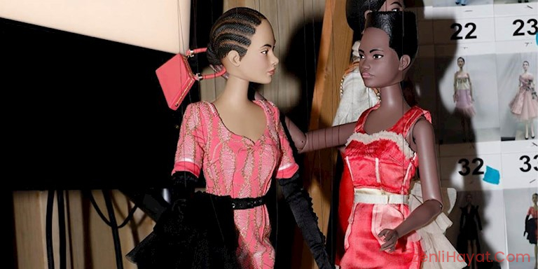 MOSCHINO’NUN KUKLALARI MOSCHINO’NUN KUKLALARI