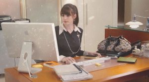 Office Air Is Ruining Your Makeup: Here’s How to Prep Your Skin to Avoid It