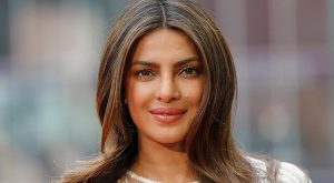PRIYANKA CHOPRA SAÇ BAKIM MARKASI ÇIKARIYOR PRIYANKA CHOPRA SAÇ BAKIM MARKASI ÇIKARIYOR