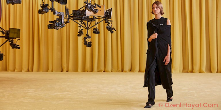 RAF SIMONS VE MIUCCIA PRADA’NIN BİRİNCİ KOLEKSİYONU