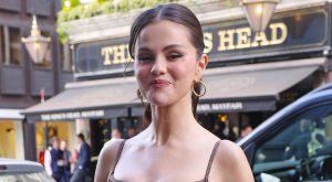 Selena Gomez Cosigns Taylor Swift's Iconic $420 Bag in Summer's Most Luxurious Color