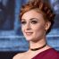 SOPHIE TURNER’IN KONUTUNDA BİR TAHT VAR!