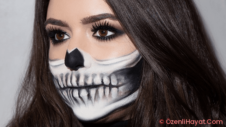 The Coolest Skeleton Makeup Tutorial for Halloween