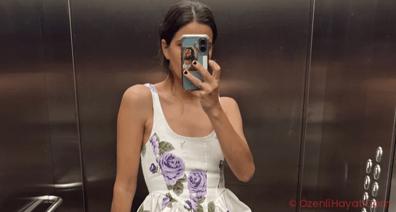 The Floral Denim Set Every Cool Girl in Madrid Is Wearing Right Now