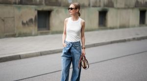 What Sandals to Wear With Jeans to Stay Chic & Trendy This Summer