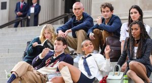 YENİ GOSSIP GIRL’ DEN BİRİNCİ FOTOĞRAF GELDİ
