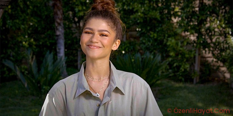 ZENDAYA CİNSİYETÇİ SORULARA KARŞI ZENDAYA CİNSİYETÇİ SORULARA KARŞI