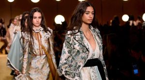 ZIMMERMANN, ELBİSE TASARIMI İÇİN ÖZÜR DİLEDİ