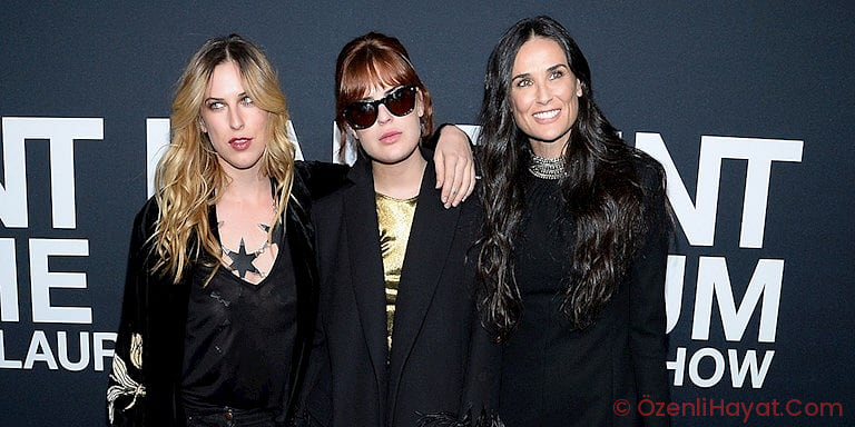 DEMI MOORE VE 3 KIZI YENİ MAYO KAMPANYASININ YÜZÜ OLDU DEMI MOORE VE 3 KIZI YENİ MAYO KAMPANYASININ YÜZÜ OLDU