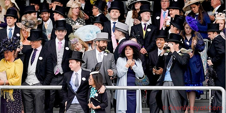 DÜNYANIN EN İTİBARLI AT YARIŞLARI ROYAL ASCOT GERÇEKLEŞTİ! DÜNYANIN EN İTİBARLI AT YARIŞLARI ROYAL ASCOT GERÇEKLEŞTİ!