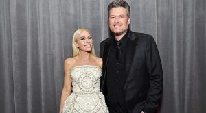 GWEN STEFANİ VE BLAKE SHELTON SAMİMİ BİR MERASİMLE EVLENDİ
