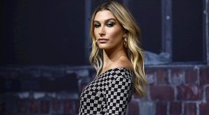 HAILEY BIEBER’IN DOĞAL DALGALARINI DENEYİN