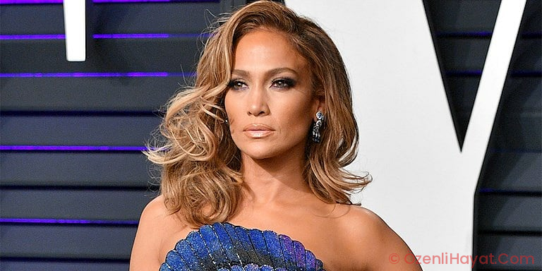 JENNIFER LOPEZ SABAH BAKIM RUTİNİNİ PAYLAŞTI JENNIFER LOPEZ SABAH BAKIM RUTİNİNİ PAYLAŞTI