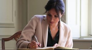 MEGHAN MARKLE’IN YAZDIĞI ÇOCUK KİTABI ÇIKIYOR MEGHAN MARKLE’IN YAZDIĞI ÇOCUK KİTABI ÇIKIYOR