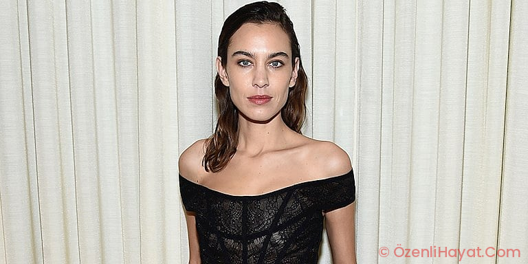 MULBERRY 50. YILINI KUTLAMAYA ALEXA CHUNG İLE DEVAM EDİYOR